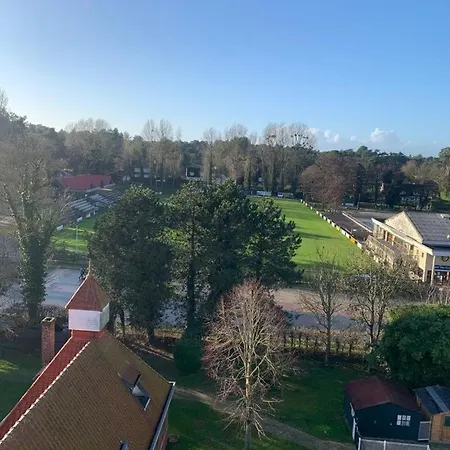 Avec Piscine Et Tennis Lägenhet